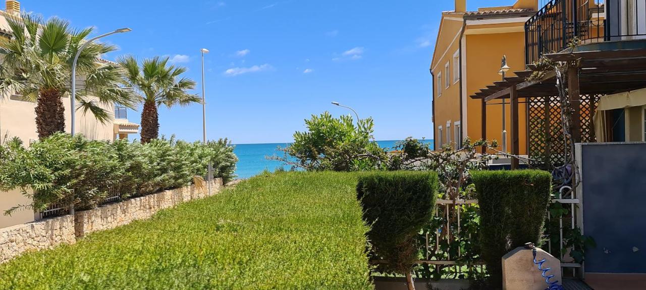 PLANTA BAJA CON TERRAZA CHILL OUT en primera linea TRES PLAYAS Albert Villas Alcossebre Exterior foto